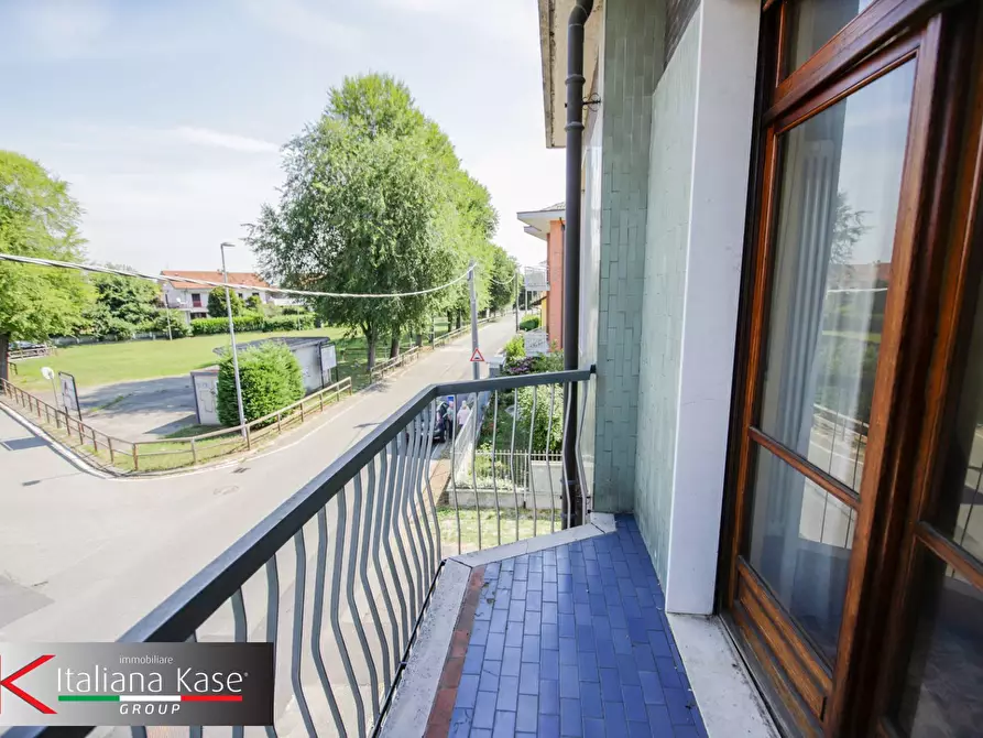 Immagine 7 di Casa semindipendente in vendita  in via Pinetti a Volpiano