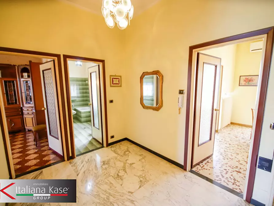 Immagine 9 di Casa semindipendente in vendita  in via Pinetti a Volpiano