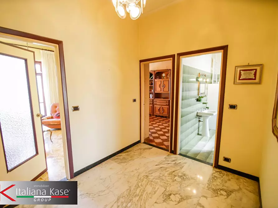 Immagine 10 di Casa semindipendente in vendita  in via Pinetti a Volpiano