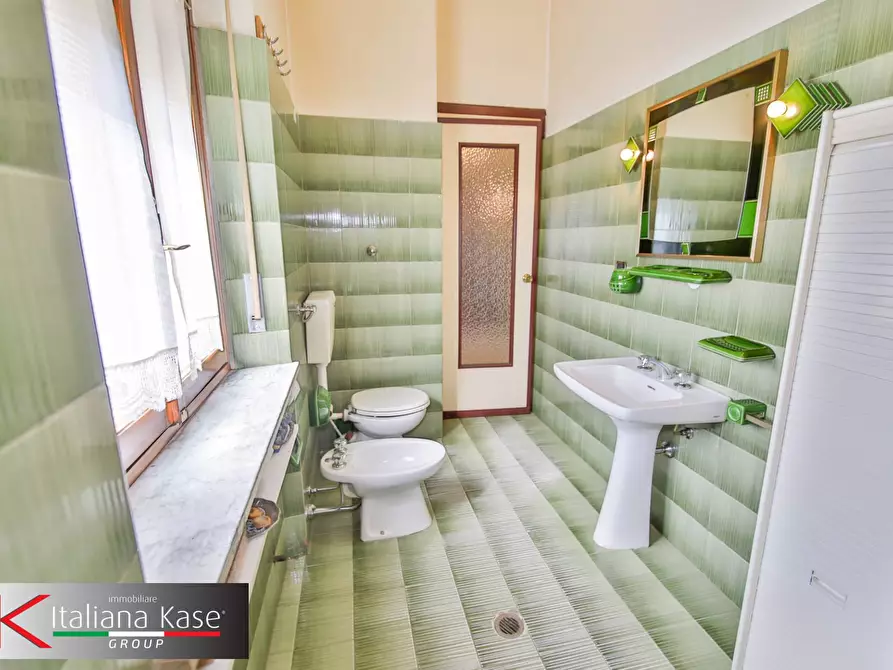 Immagine 14 di Casa semindipendente in vendita  in via Pinetti a Volpiano