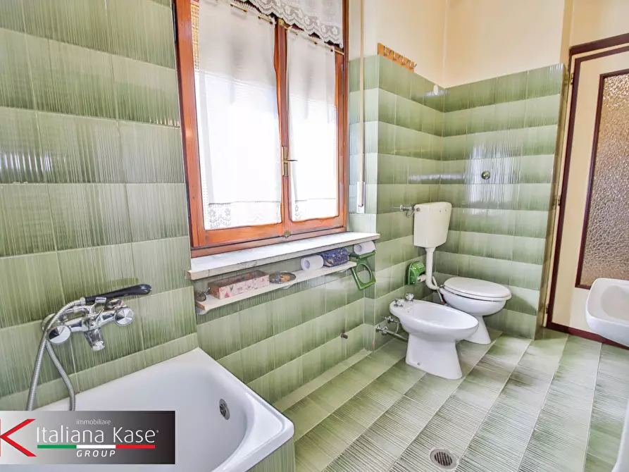 Immagine 15 di Casa semindipendente in vendita  in via Pinetti a Volpiano