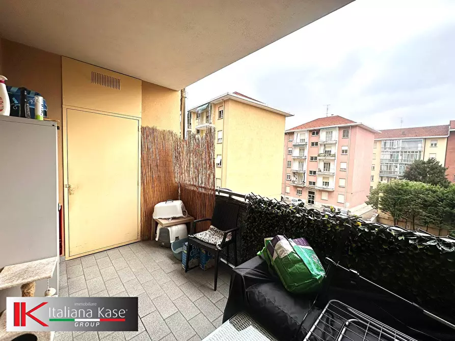 Immagine 18 di Appartamento in vendita  in Via La Thuile a Torino