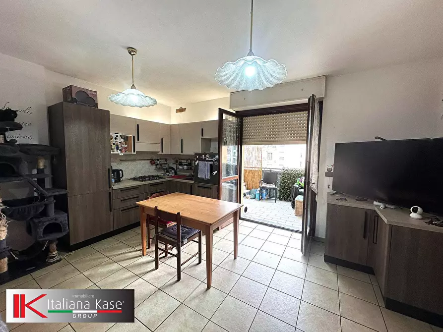 Immagine 1 di Appartamento in vendita  in Via La Thuile a Torino