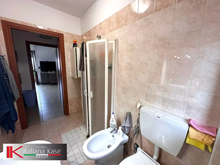 Immagine 12 di Appartamento in vendita  in Via La Thuile a Torino