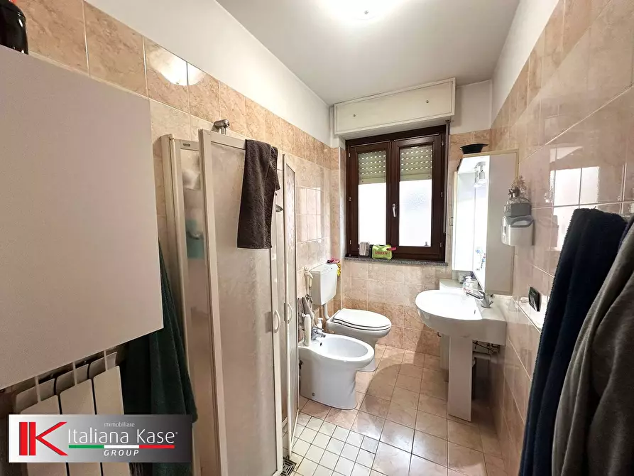 Immagine 17 di Appartamento in vendita  in Via La Thuile a Torino