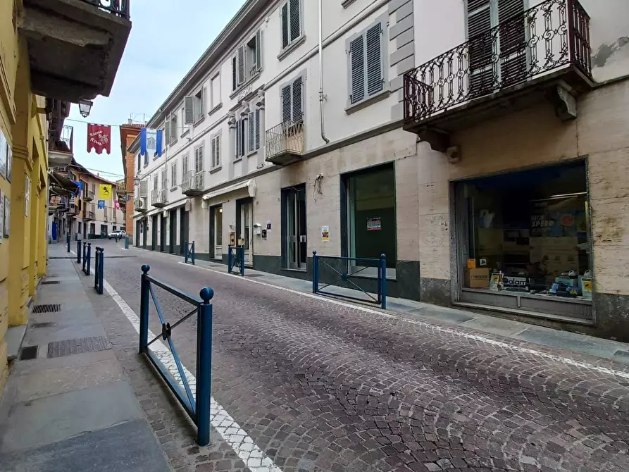 Immagine 1 di Locale commerciale in vendita  in via bettoia 71 a Caluso