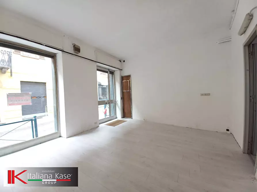 Immagine 5 di Locale commerciale in vendita  in via bettoia 71 a Caluso