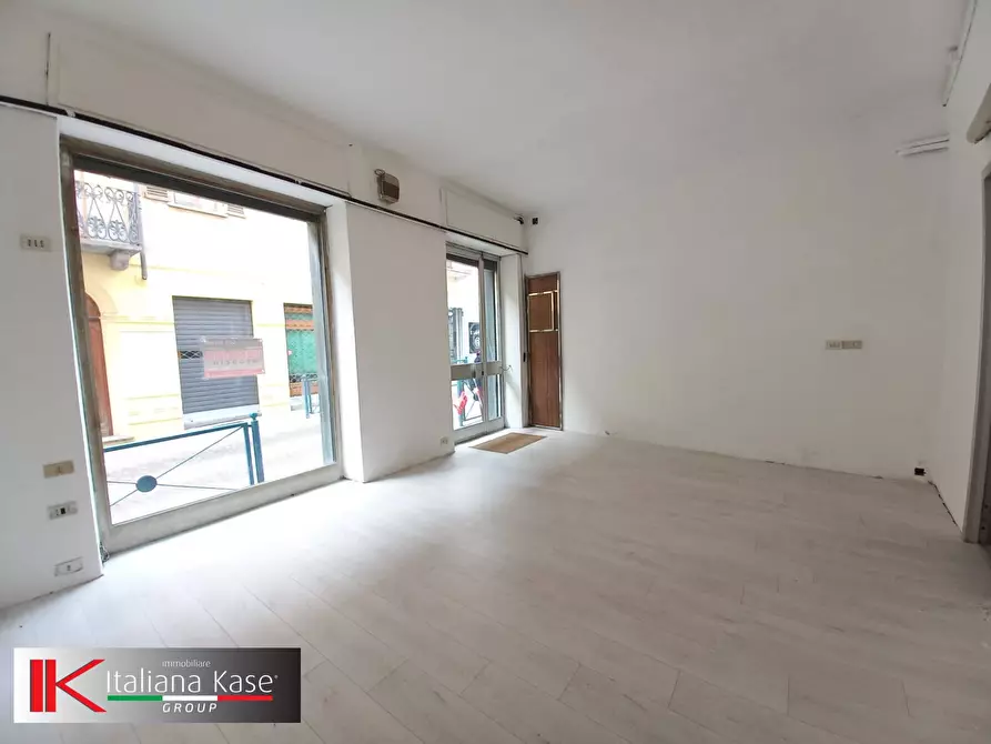 Immagine 11 di Locale commerciale in vendita  in via bettoia 71 a Caluso