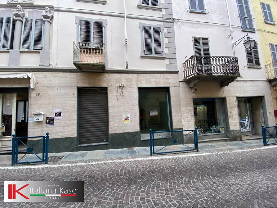 Immagine 14 di Locale commerciale in vendita  in via bettoia 71 a Caluso