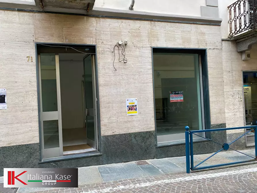 Immagine 15 di Locale commerciale in vendita  in via bettoia 71 a Caluso