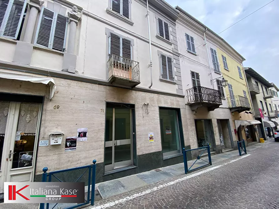 Immagine 17 di Locale commerciale in vendita  in via bettoia 71 a Caluso