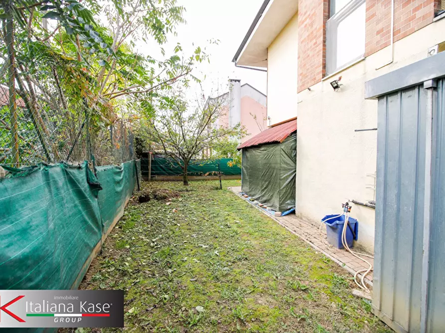 Immagine 9 di Villa in vendita  in corso torino a Caluso