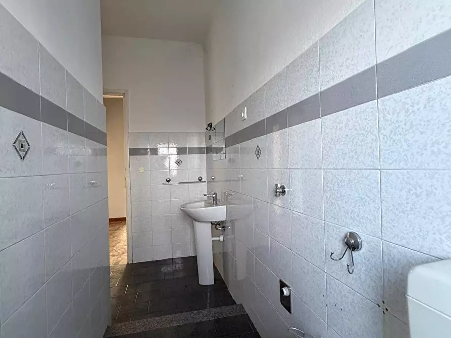 Immagine 22 di Appartamento in vendita  in Via Pasubio a Settimo Torinese