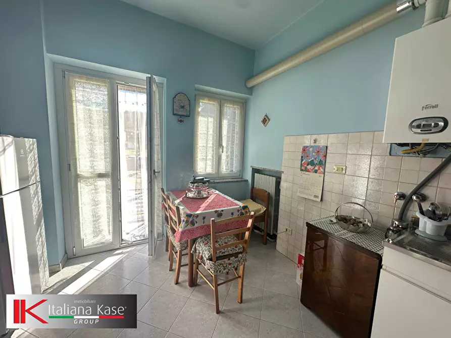 Immagine 6 di Palazzo in vendita  in via torino a Bruino