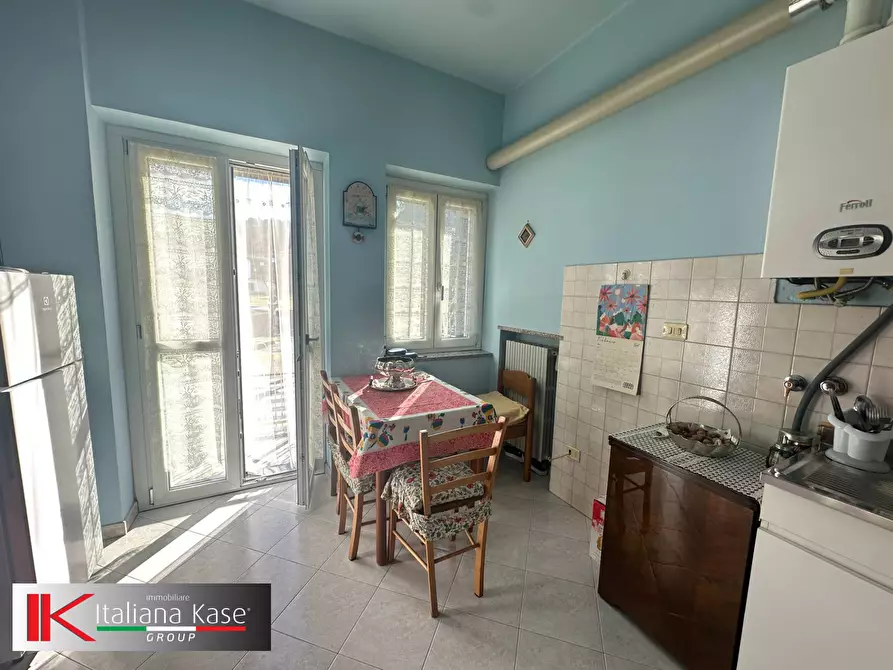 Immagine 5 di Palazzo in vendita  in via torino a Bruino