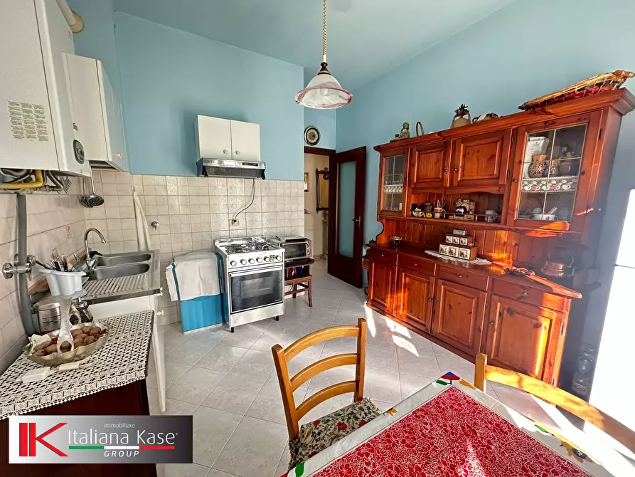 Immagine 3 di Palazzo in vendita  in via torino a Bruino