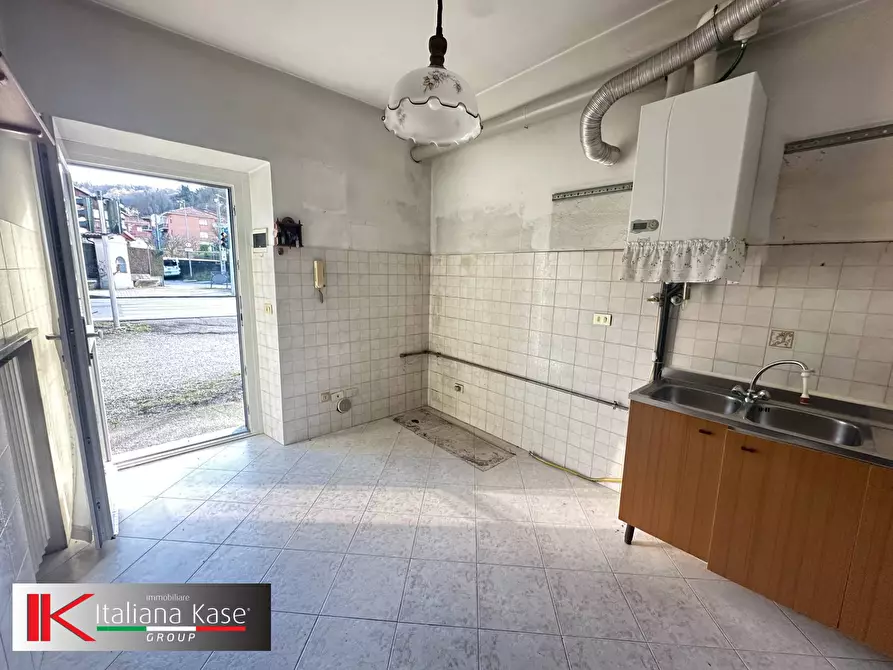 Immagine 53 di Palazzo in vendita  in via torino a Bruino