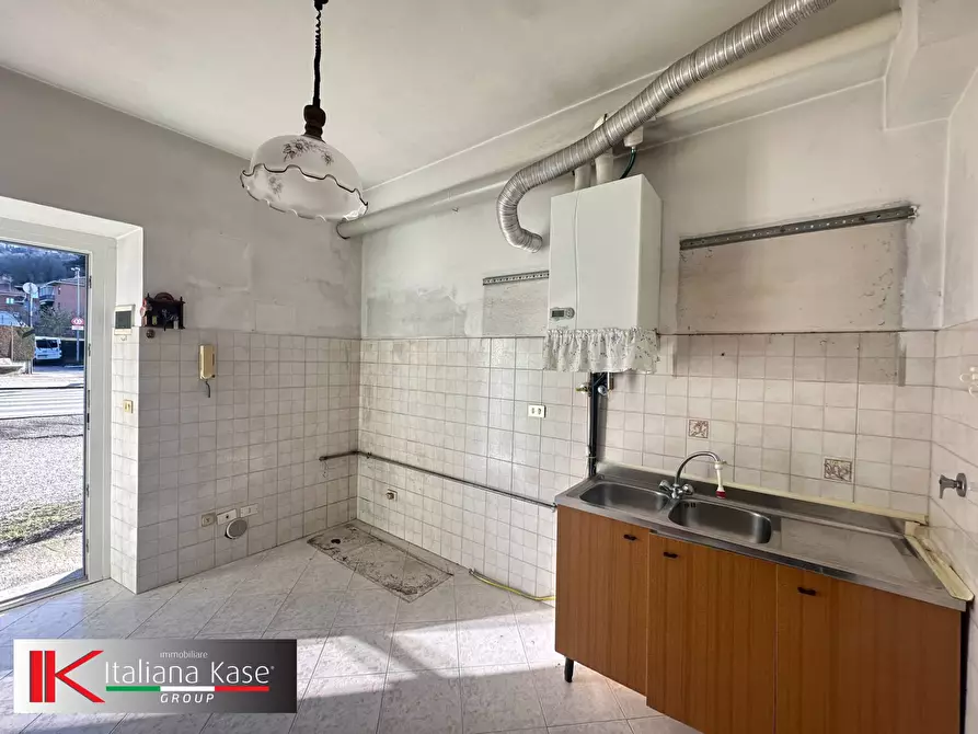 Immagine 54 di Palazzo in vendita  in via torino a Bruino