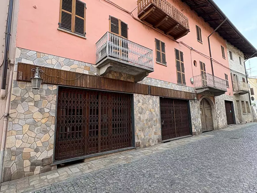 Immagine 1 di Appartamento in vendita  in piazza VII martiri 5 a Albiano D'ivrea