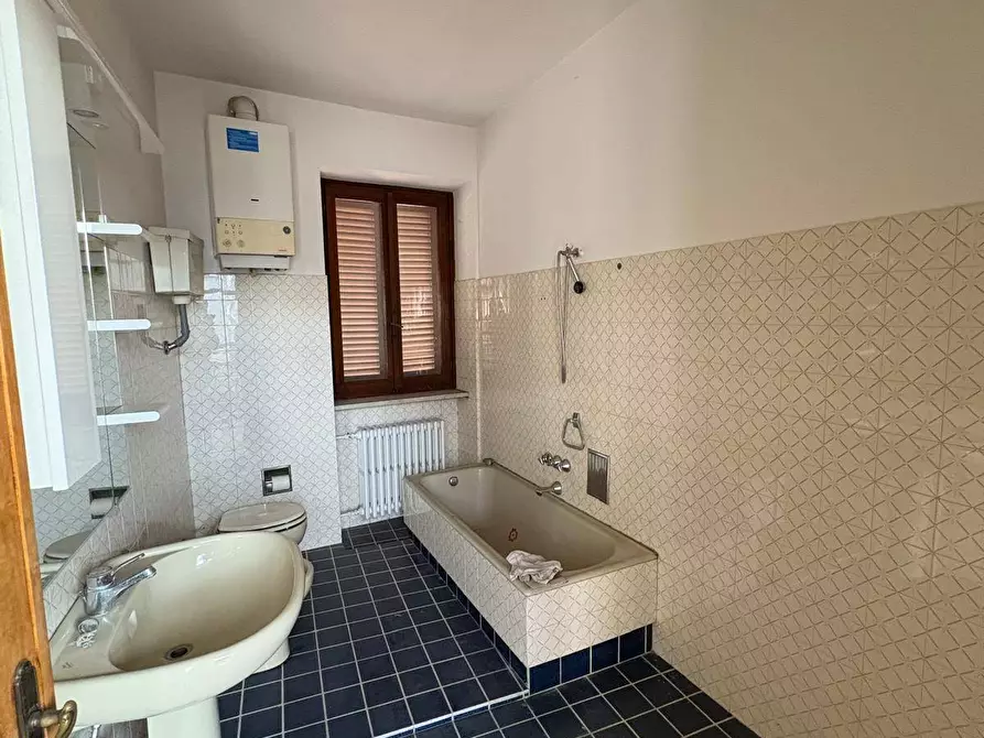 Immagine 13 di Appartamento in vendita  in piazza VII martiri 5 a Albiano D'ivrea