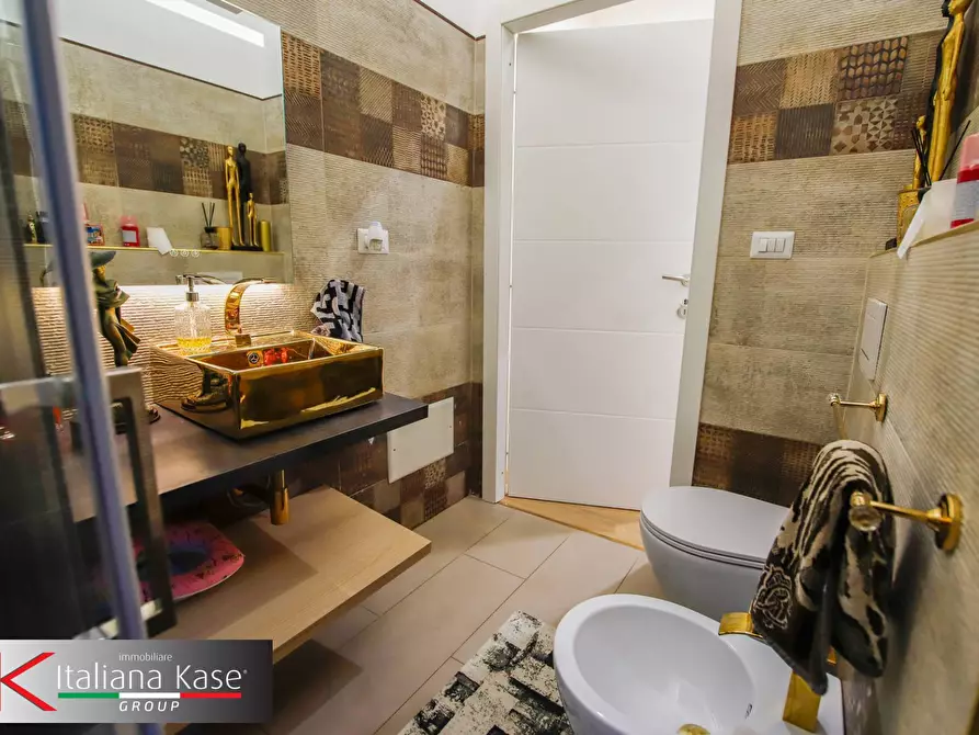 Immagine 16 di Casa semindipendente in vendita  in via primo maggio 15 a Mazzè