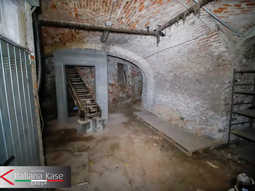 Immagine 31 di Ufficio in affitto  in piazza ubertini 1 a Caluso