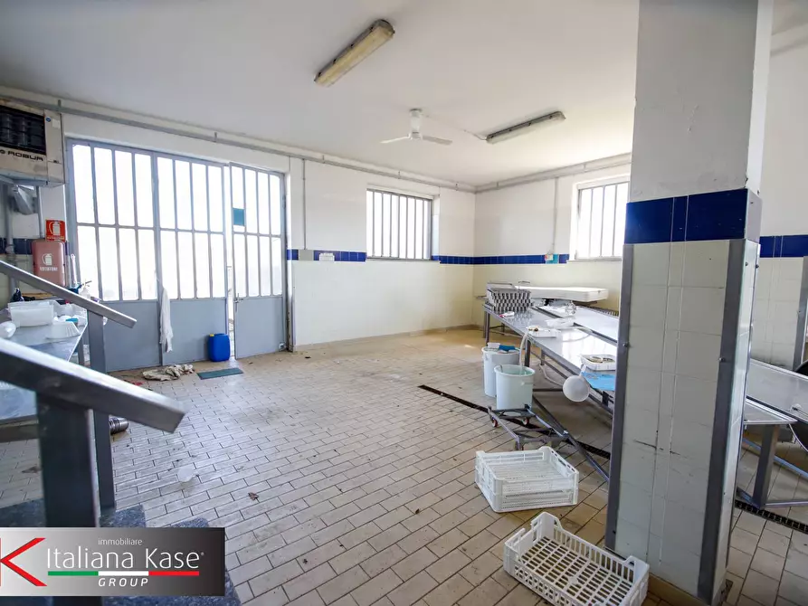 Immagine 5 di Locale commerciale in vendita  in via zenomario 3 a Foglizzo