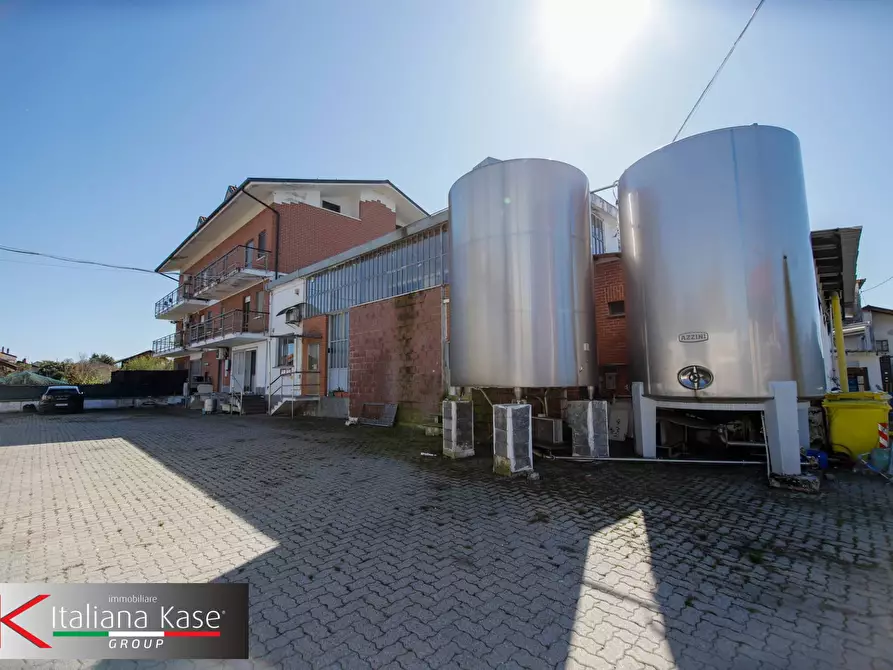 Immagine 11 di Locale commerciale in vendita  in via zenomario 3 a Foglizzo