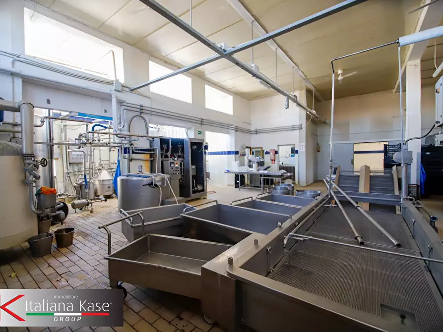 Immagine 18 di Locale commerciale in vendita  in via zemo mario 3 a Foglizzo