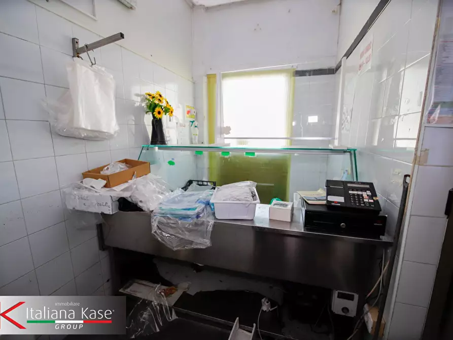 Immagine 23 di Locale commerciale in vendita  in via zemo mario 3 a Foglizzo