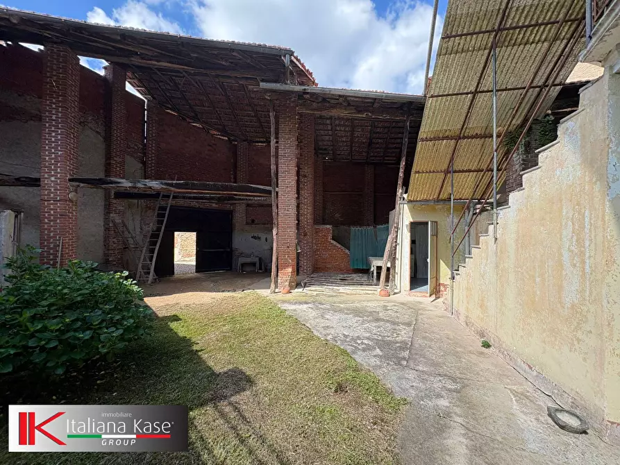 Immagine 10 di Casa semindipendente in vendita  in vicolo broglio 2 a Albiano D'ivrea