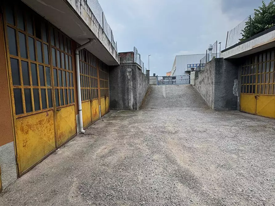 Immagine 4 di Box auto in vendita  in Via Rossini a Brandizzo