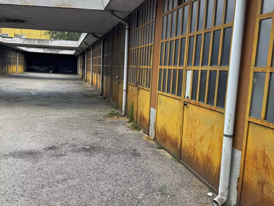 Immagine 9 di Box auto in vendita  in Via Rossini a Brandizzo