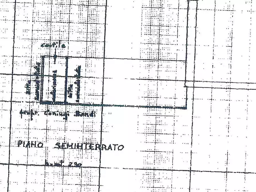 Immagine 8 di Box auto in vendita  in Via Berardi a Brandizzo