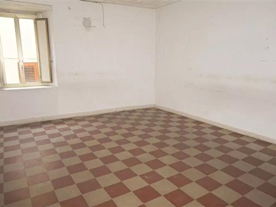Immagine 4 di Palazzo in vendita  in via San Biagio a Spezzano Della Sila