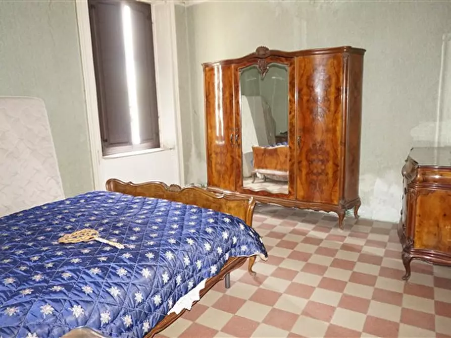 Immagine 12 di Palazzo in vendita  in via San Biagio a Spezzano Della Sila