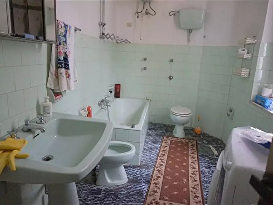 Immagine 11 di Palazzo in vendita  in via San Biagio a Spezzano Della Sila