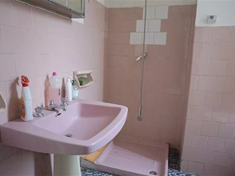 Immagine 14 di Palazzo in vendita  in via San Biagio a Spezzano Della Sila