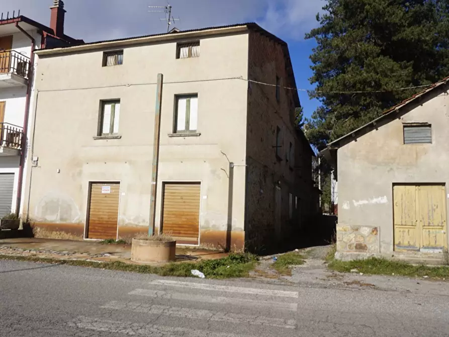 Immagine 4 di Casa indipendente in vendita  a Spezzano Della Sila