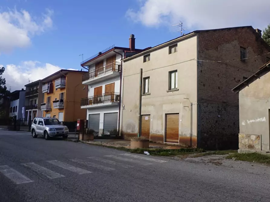 Immagine 11 di Casa indipendente in vendita  a Spezzano Della Sila