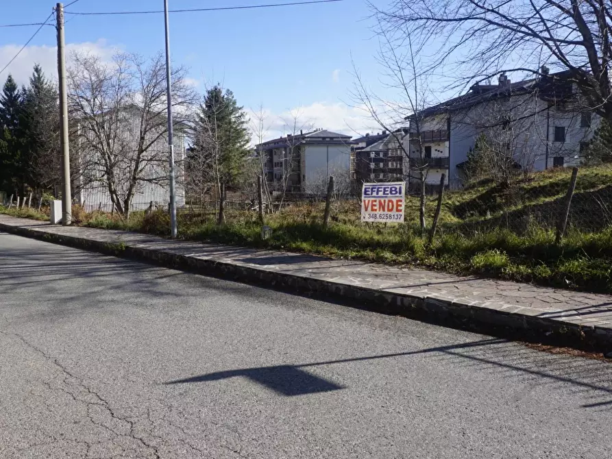 Immagine 2 di Terreno residenziale in vendita  a Spezzano Della Sila
