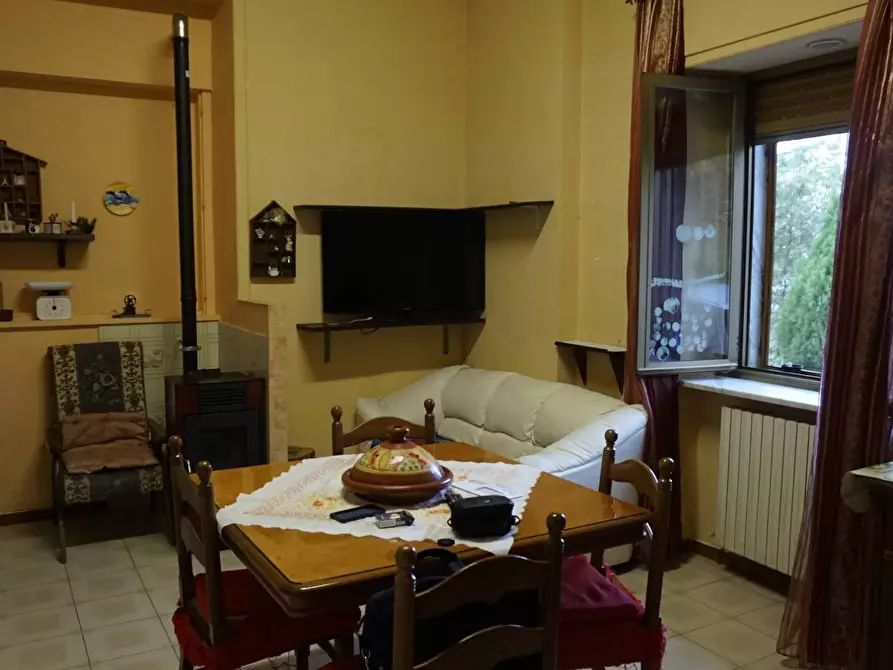 Immagine 3 di Appartamento in vendita  in via Bernardino Telesio a Spezzano Della Sila
