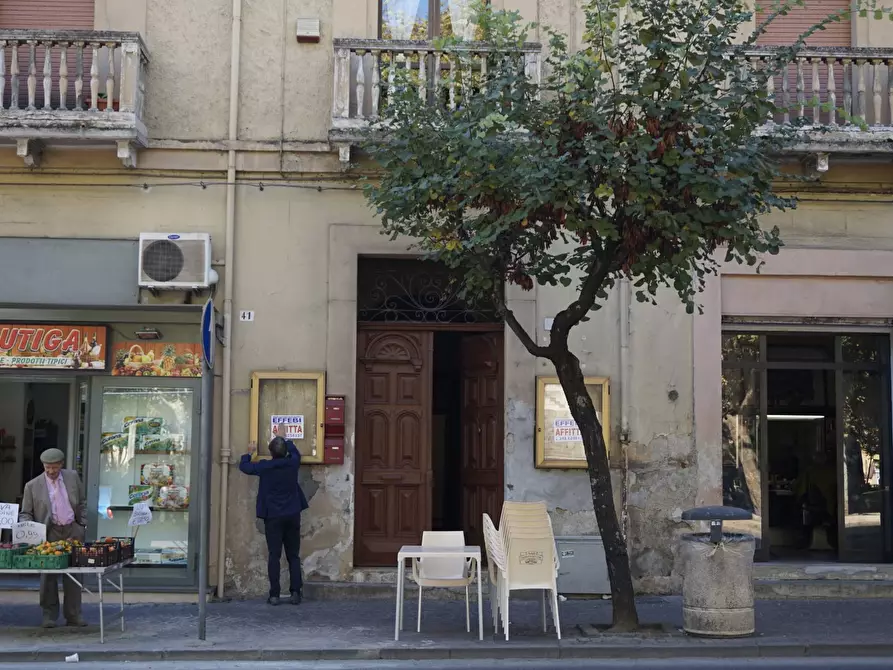 Immagine 2 di Laboratorio in vendita  in Corso Umberto 30 a Cosenza