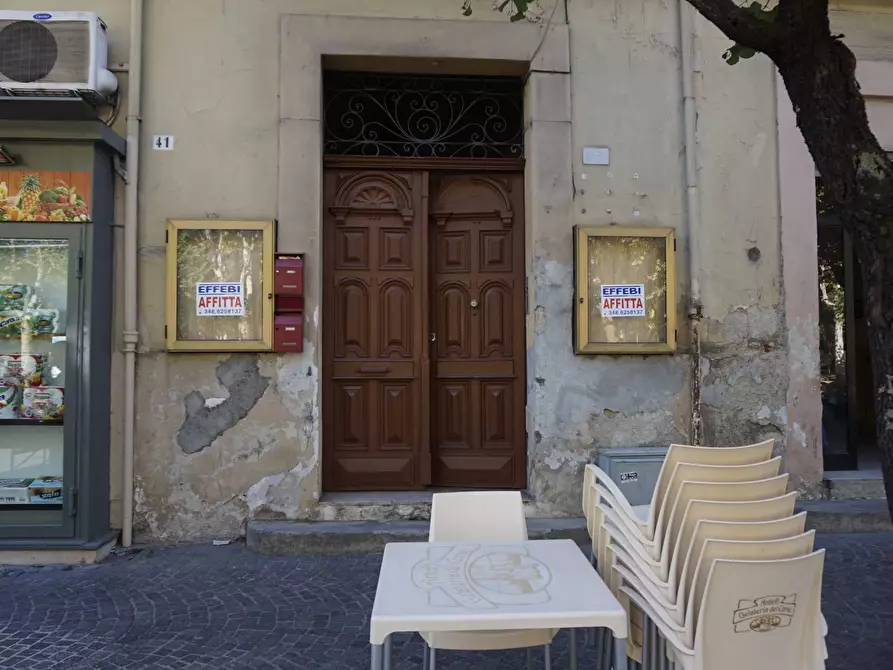 Immagine 4 di Laboratorio in vendita  in Corso Umberto 30 a Cosenza