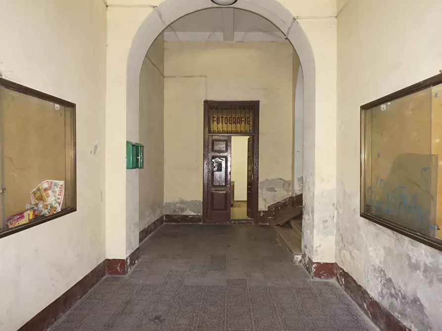 Immagine 5 di Laboratorio in vendita  in Corso Umberto 30 a Cosenza