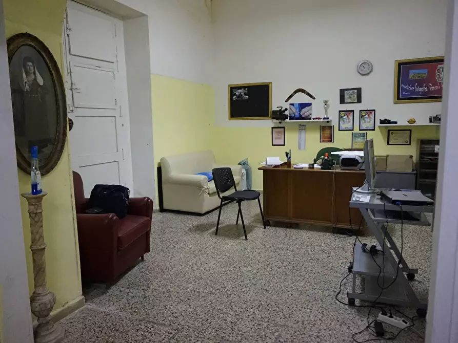 Immagine 7 di Laboratorio in vendita  in Corso Umberto 30 a Cosenza