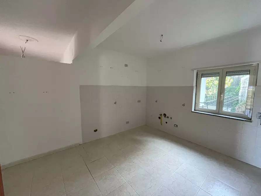 Immagine 6 di Appartamento in vendita  in VIA EDUARDO ZUMPANO 20 a Casali Del Manco