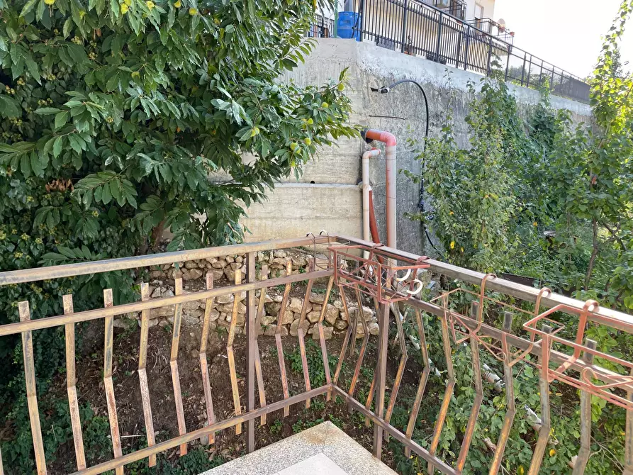 Immagine 12 di Appartamento in vendita  in VIA EDUARDO ZUMPANO 20 a Casali Del Manco