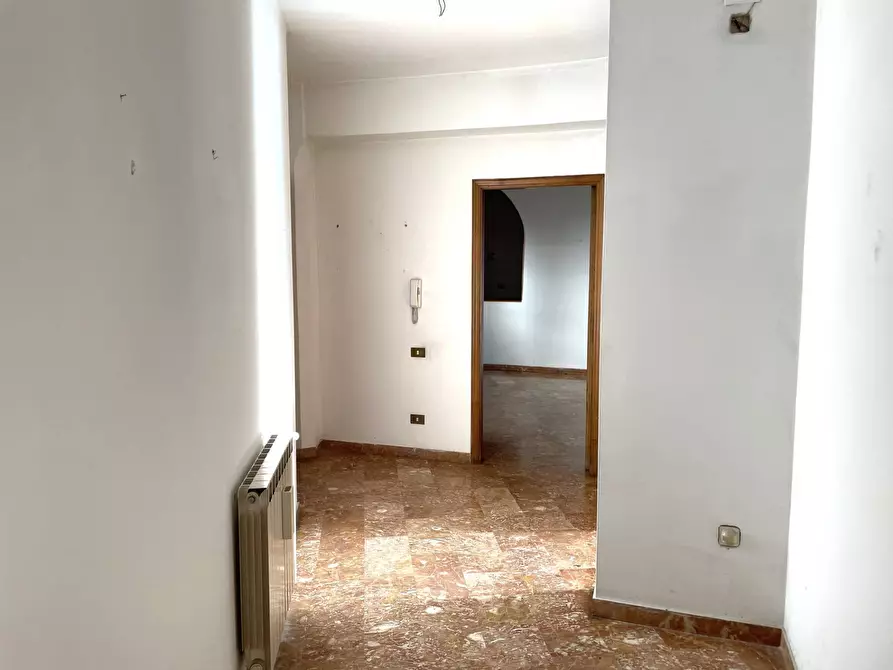 Immagine 4 di Appartamento in vendita  in via Roma 200 a Spezzano Della Sila