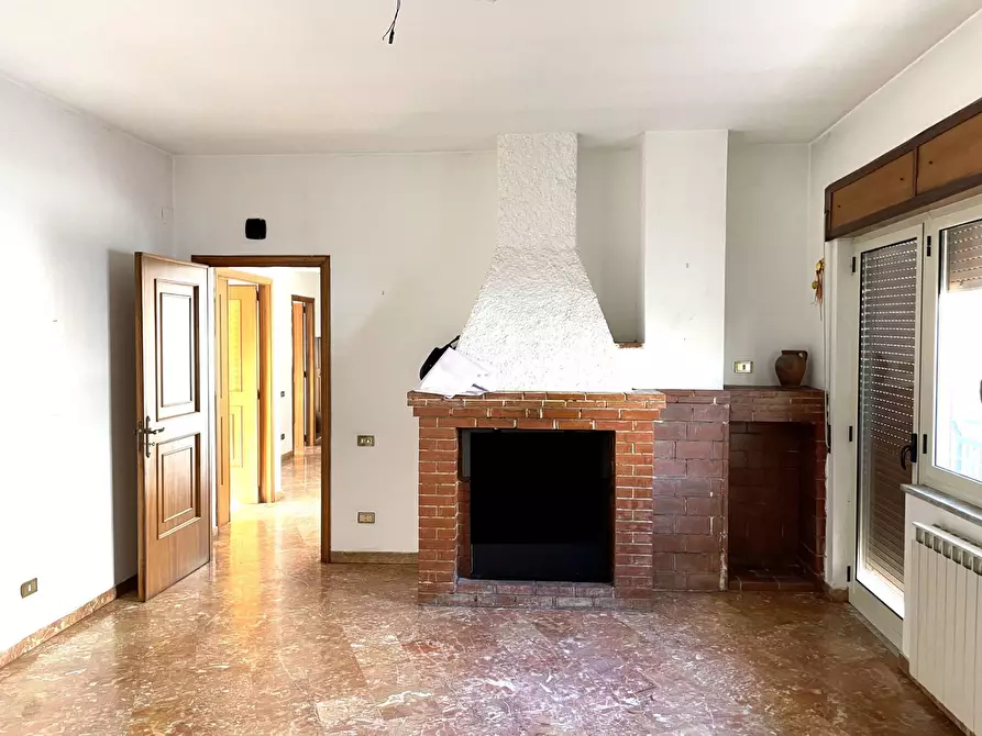 Immagine 6 di Appartamento in vendita  in via Roma 200 a Spezzano Della Sila